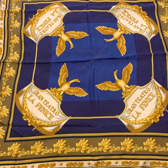 Gran Teatro La Fenice (Phoenix) scarf - Picture 1 of 4